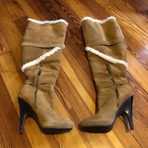Suede boots